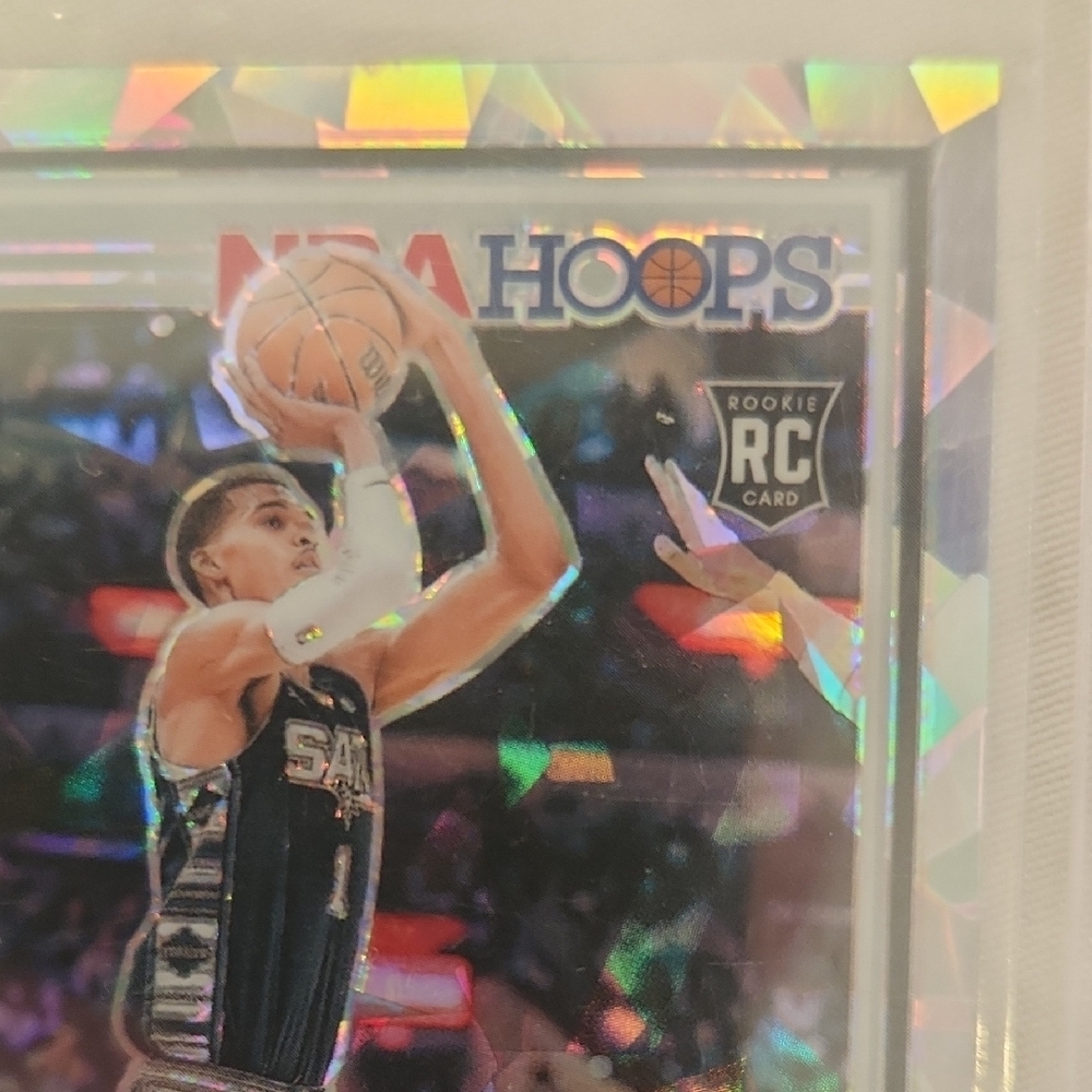 Victor Wembanyama 23-24 Hoops Premium Stock Prizm Rookie Card - Picture 8 of 8